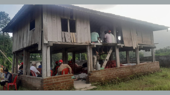 एमालेले झुलाघाटदेखि चिवा भञ्ज्याङसम्म पदयात्रा गर्ने